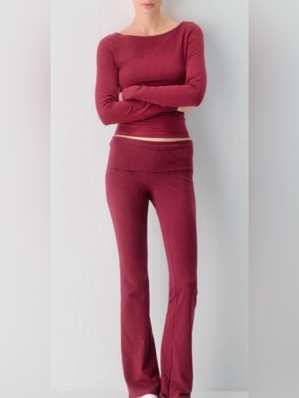 NWT Aritzia Burgundy High-Waist Stretch Track Pants Women’s Size: S